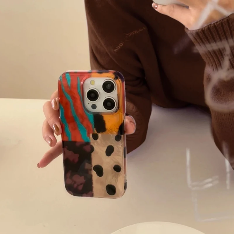 New retro four-color leopard stitching phone case for iPhone Pro Max